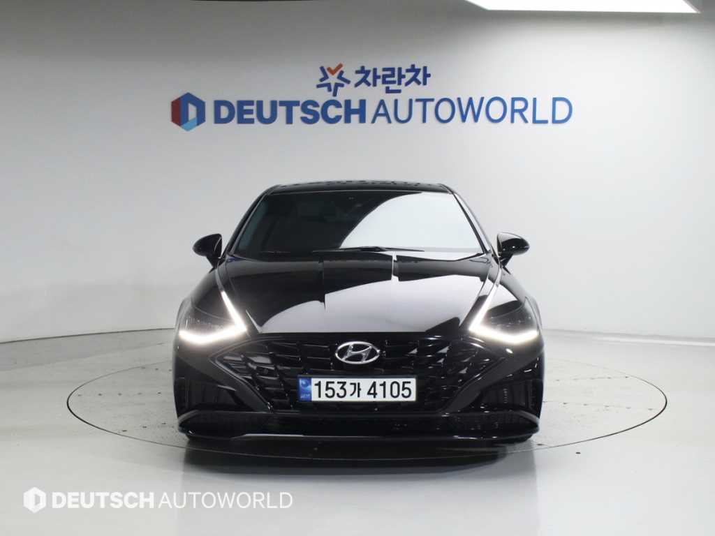 HYUNDAI Sonata - Vista 3