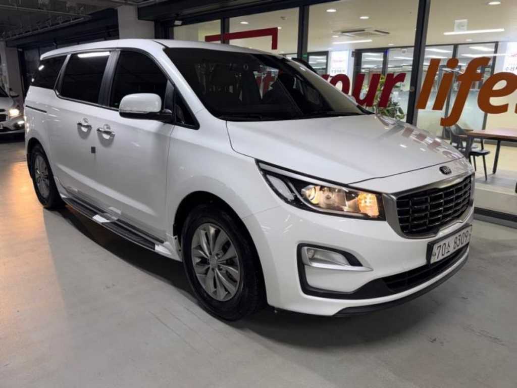 KIA Carnival 2018 Blanco - Importación desde Corea - HF Imports Iquique - Foto 1