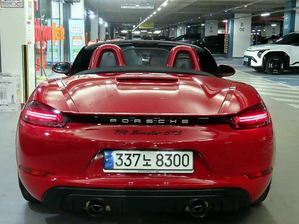 Porsche 718 - Vista 12