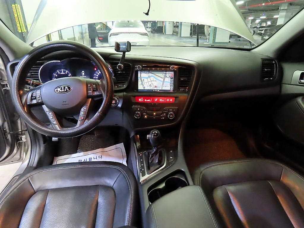 KIA K5 - Vista 11