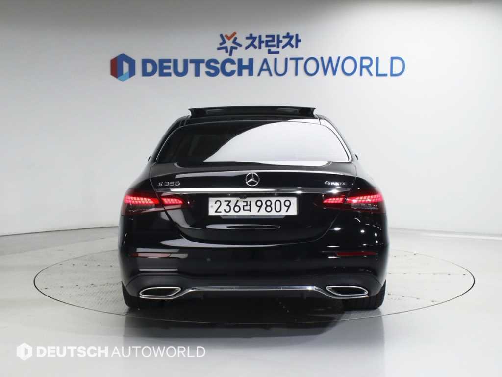 Mercedes Benz E class - Vista 6