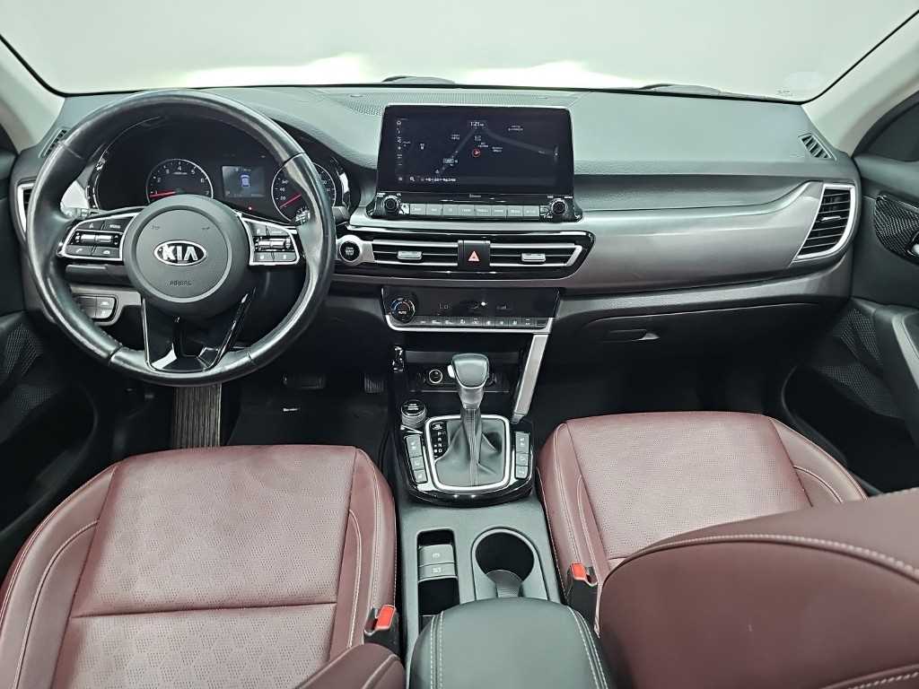 KIA Seltos - Vista 9