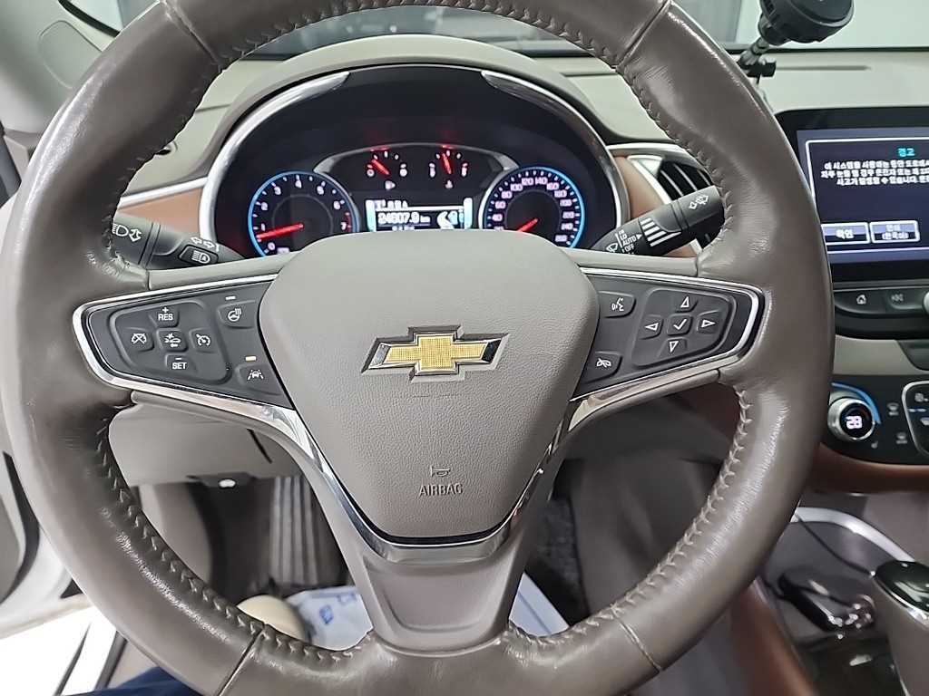Chevrolet Malibu - Vista 11