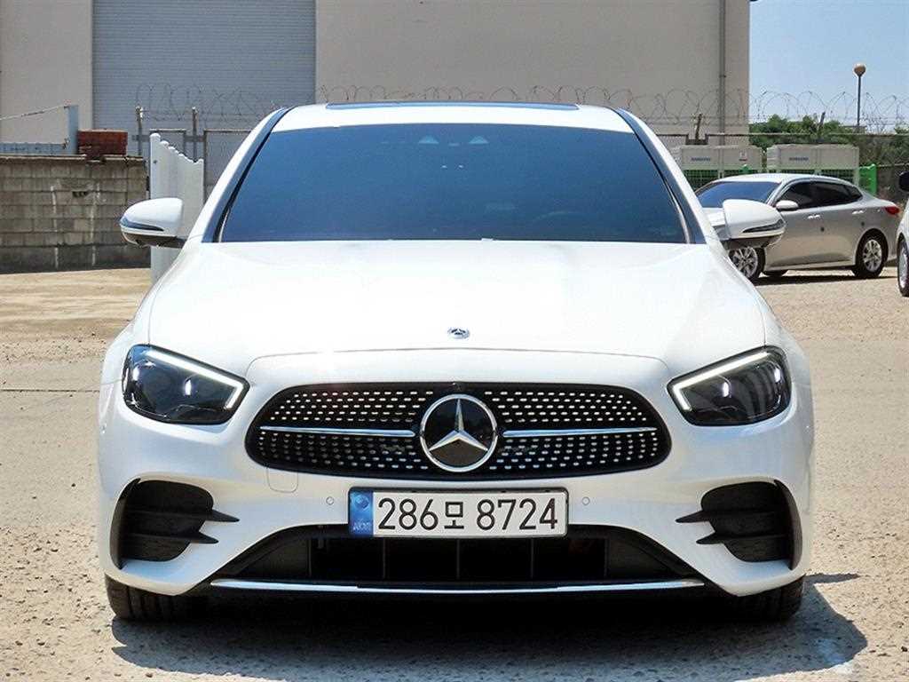 Mercedes Benz E class 2022 Blanco - Importación desde Corea - HF Imports Iquique - Foto 1
