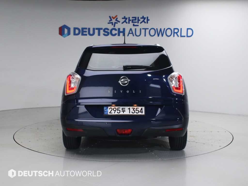 Ssangyong Tivoli - Vista 6