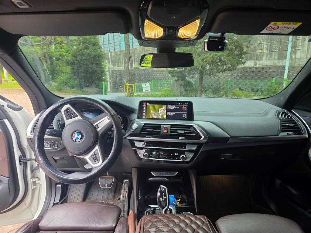 BMW X4 - Vista 9
