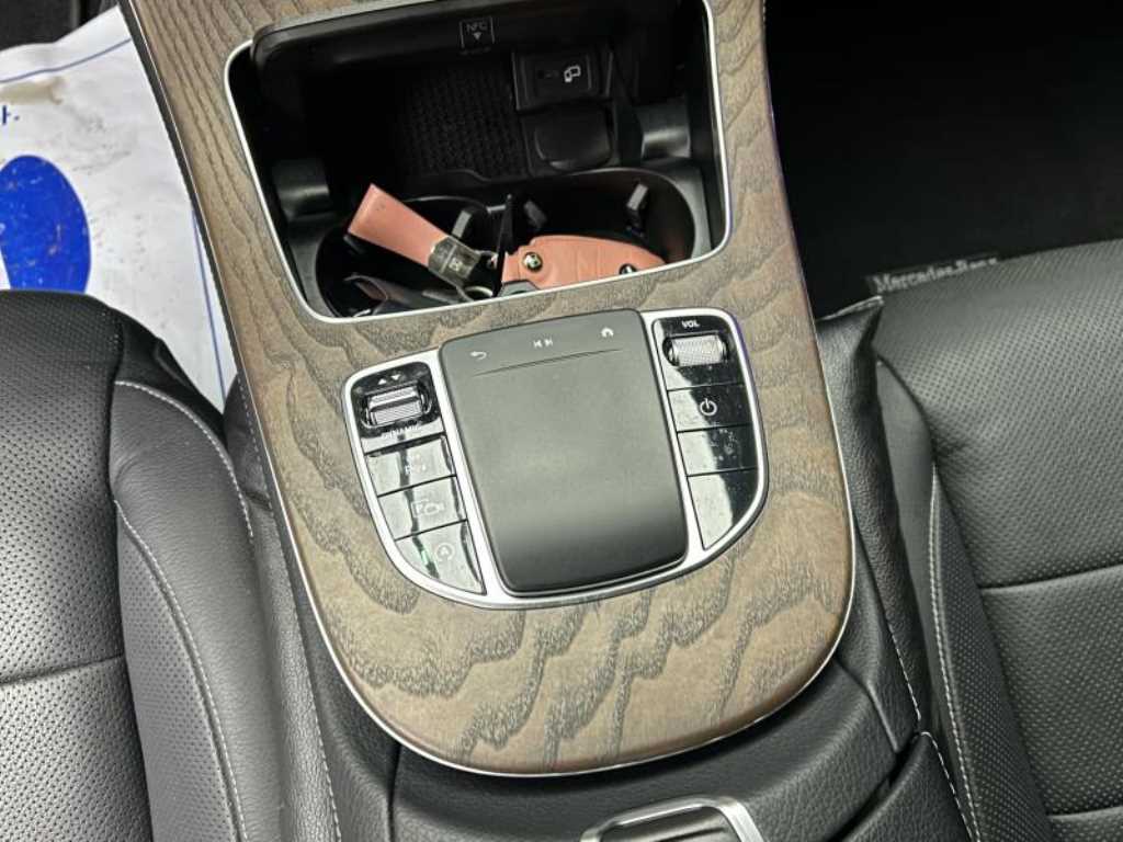 Mercedes Benz E class - Vista 11