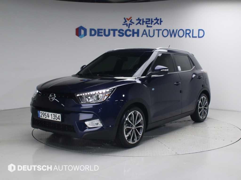 Ssangyong Tivoli 2017 Azul - Importación desde Corea - HF Imports Iquique - Foto 1
