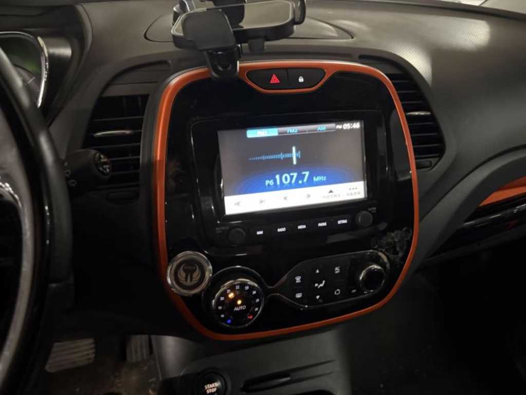 SAMSUNG QM3 - Vista 8