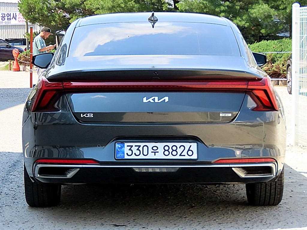 KIA K8 - Vista 6