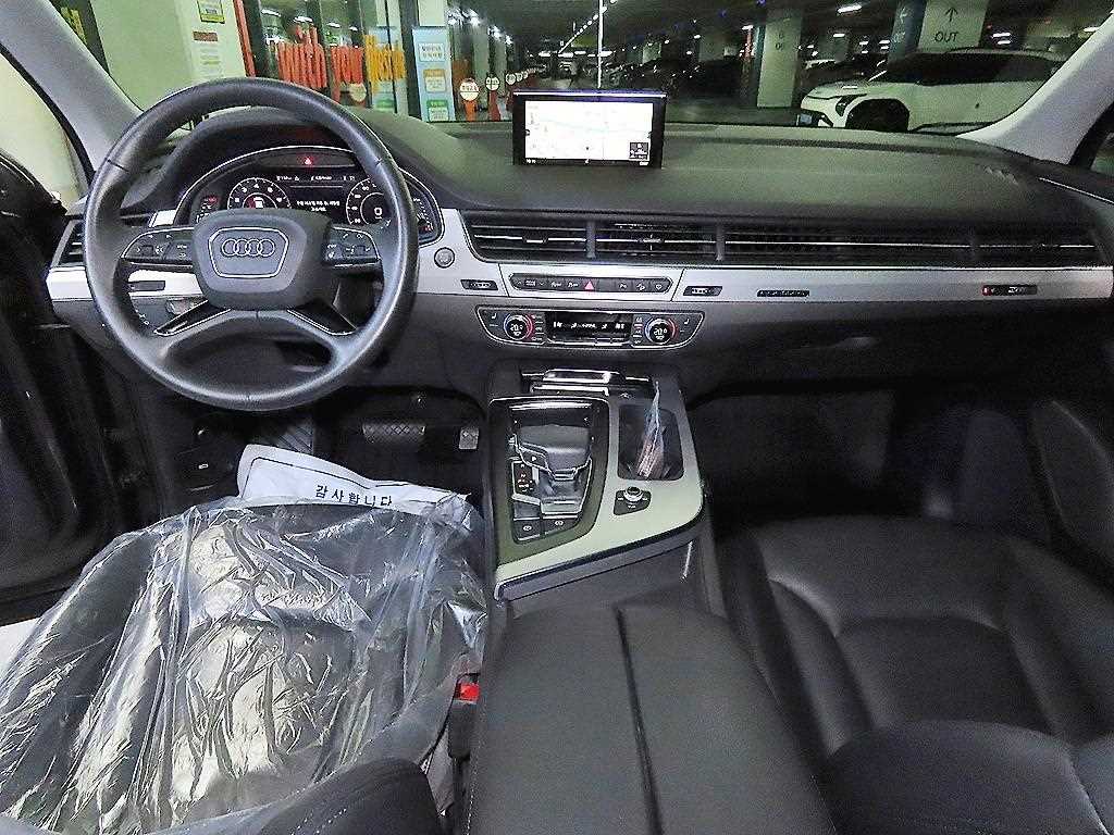 Audi Q7 - Vista 12