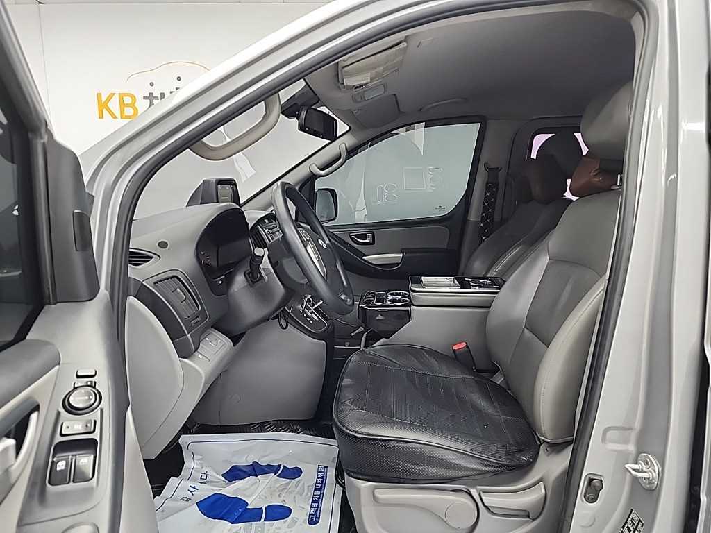 HYUNDAI Starex 2012 Gris - Importación desde Corea - HF Imports Iquique - Foto 13