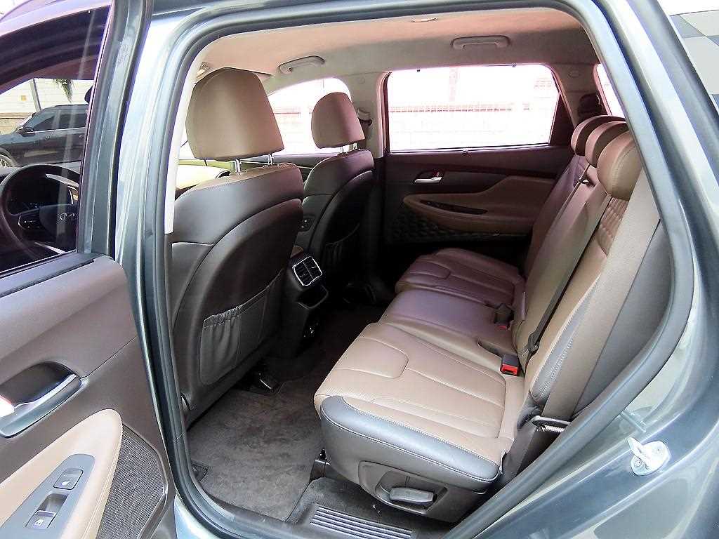 HYUNDAI Santa Fe - Vista 8