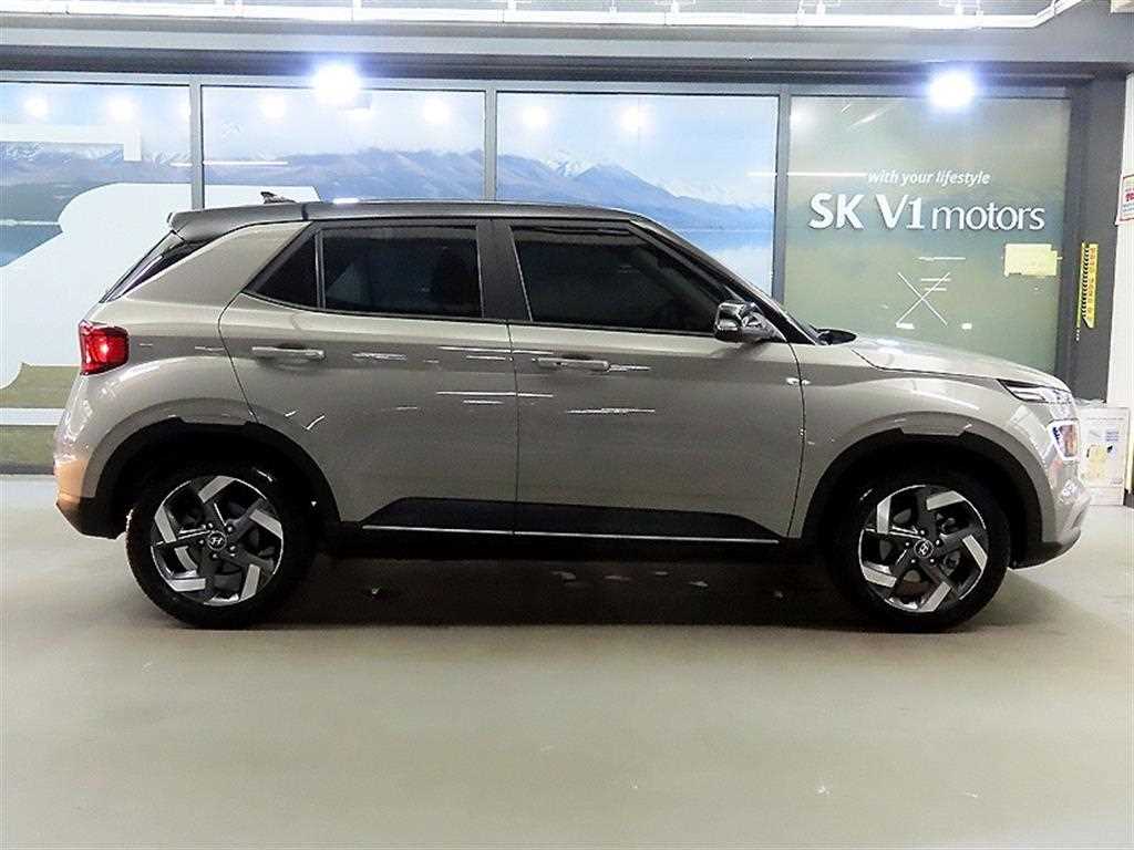 HYUNDAI Venue - Vista 3