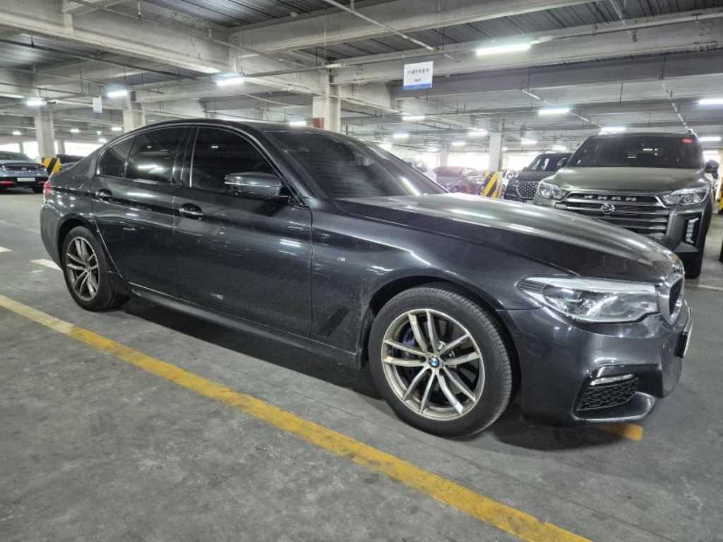 BMW 5 Series - Vista 7