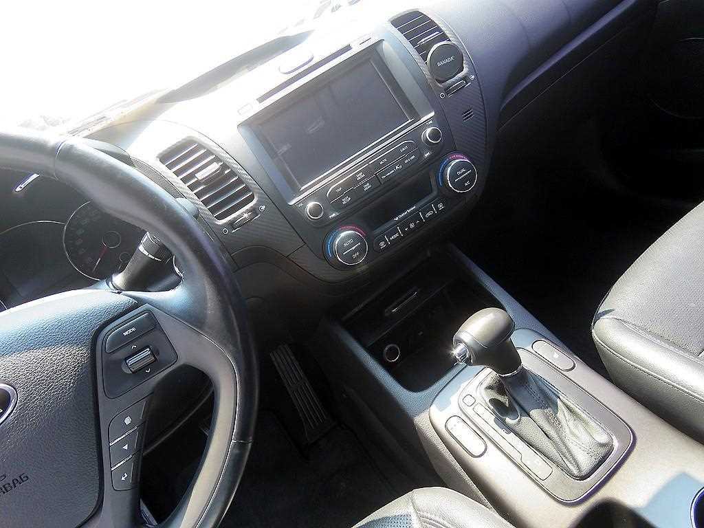 KIA K3 - Vista 12