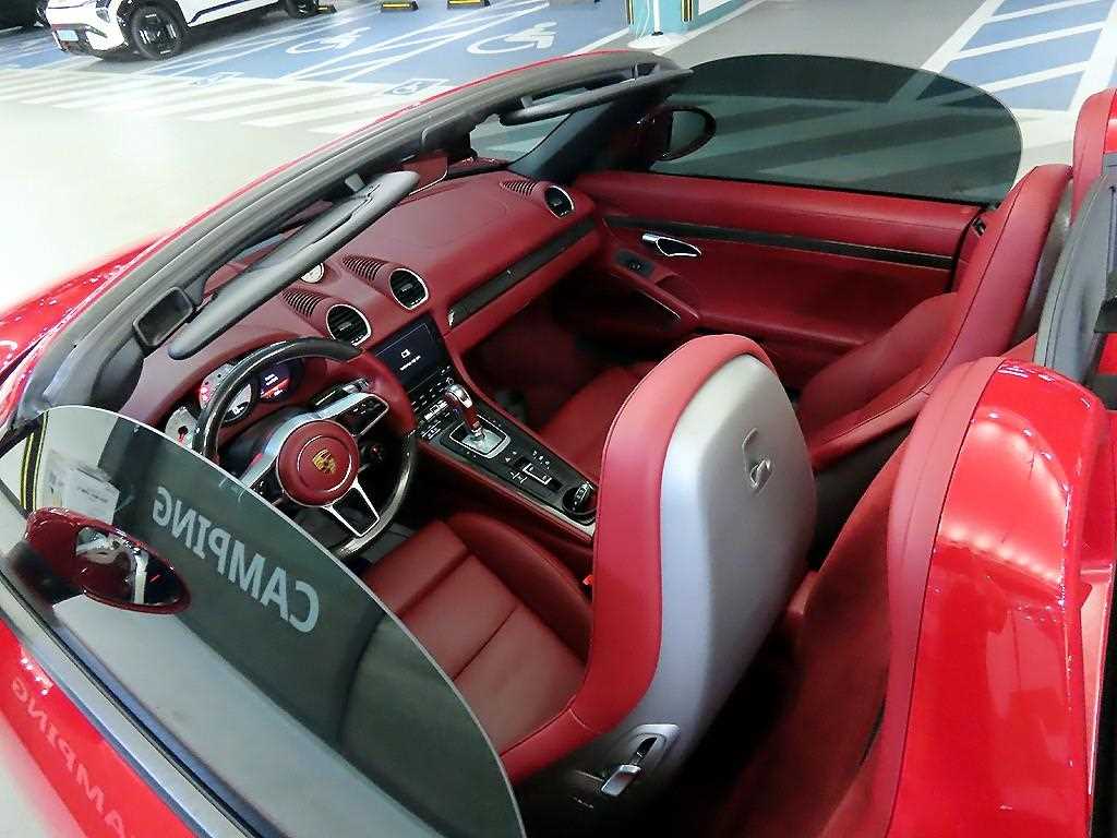 Porsche 718 2021 Rojo - Importación desde Corea - HF Imports Iquique - Foto 16