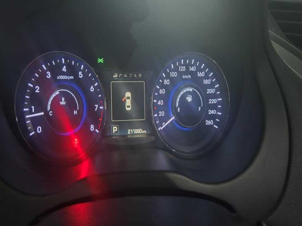 HYUNDAI Grandeur - Vista 3