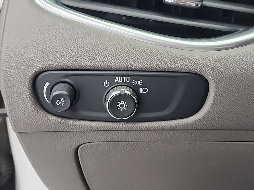 Chevrolet Malibu 2016 Blanco - Importación desde Corea - HF Imports Iquique - Foto 19