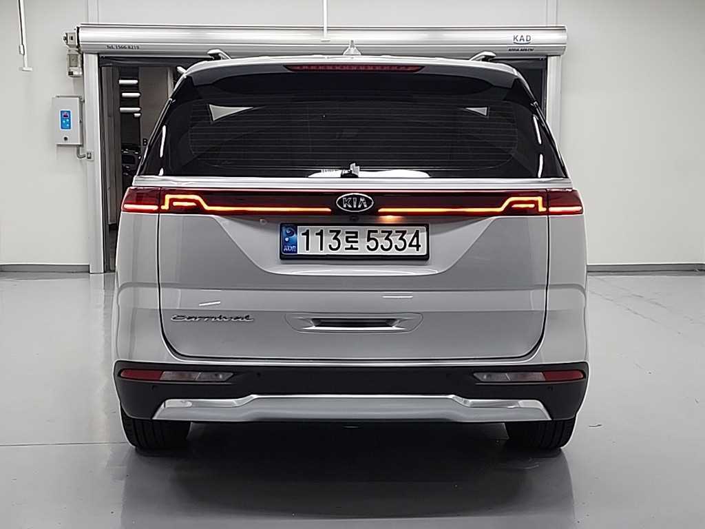 KIA Carnival - Vista 3