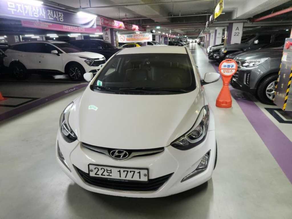 HYUNDAI Avante 2013 Blanco - Importación desde Corea - HF Imports Iquique - Foto 1