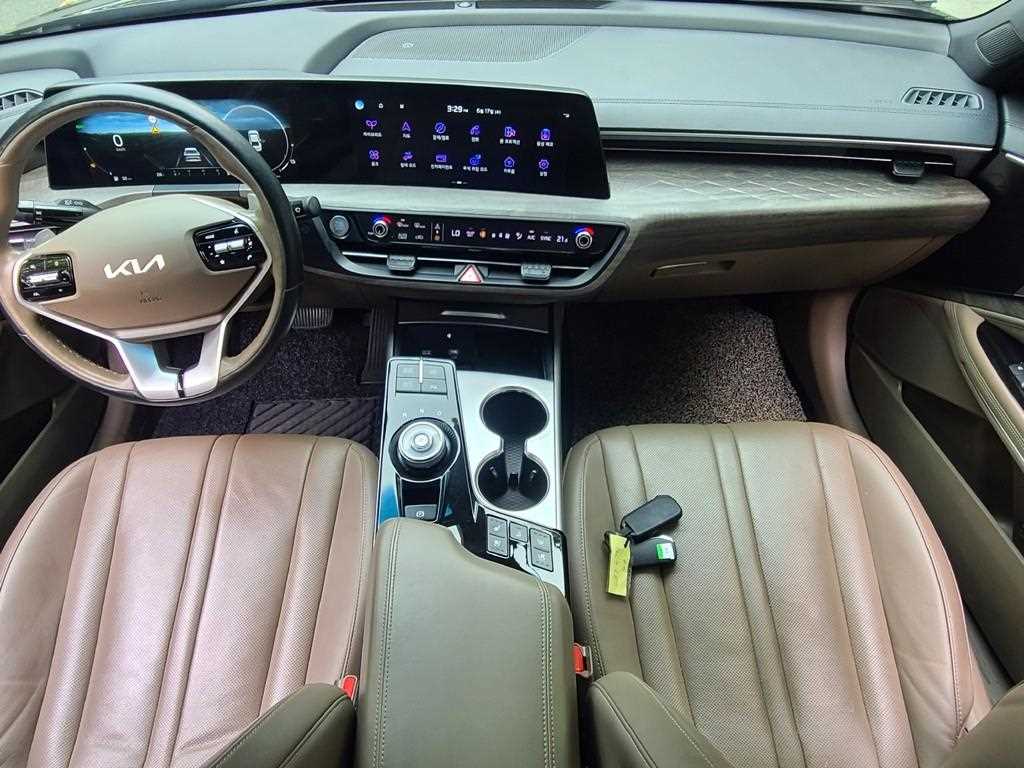 KIA K8 - Vista 11