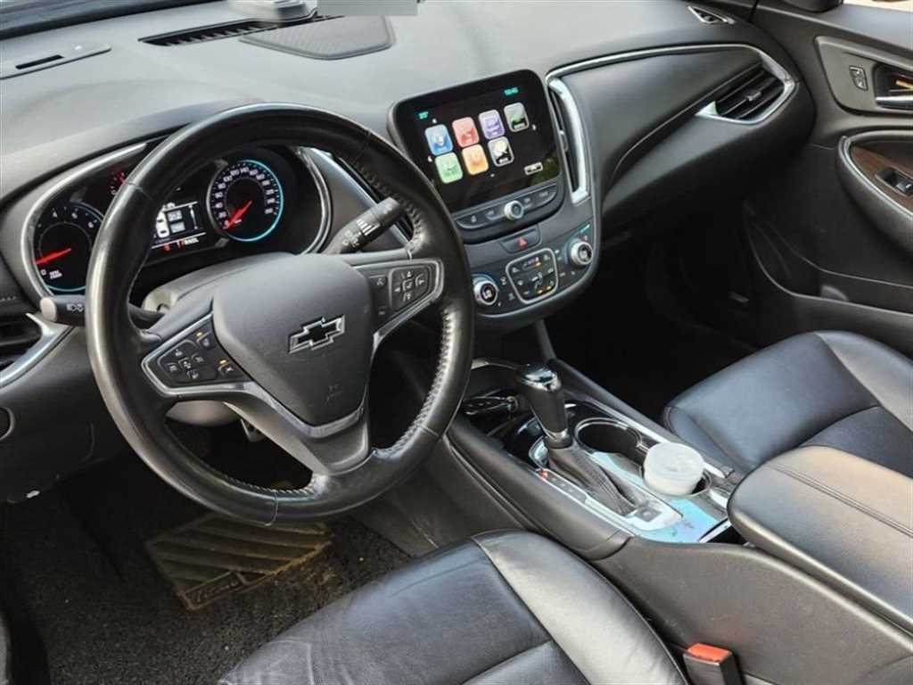 Chevrolet Malibu - Vista 10