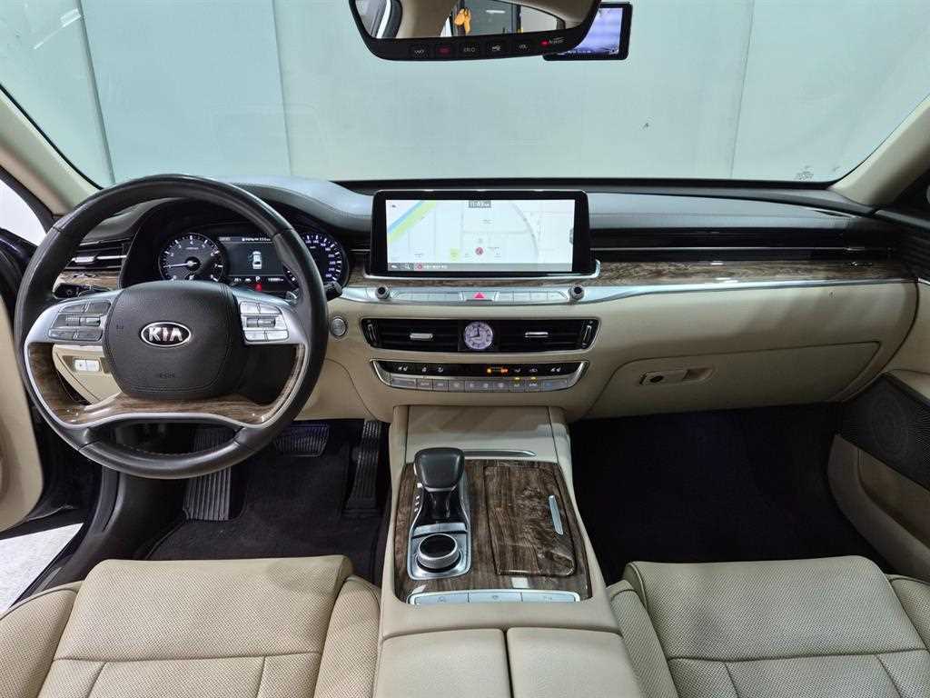 KIA K9 - Vista 8