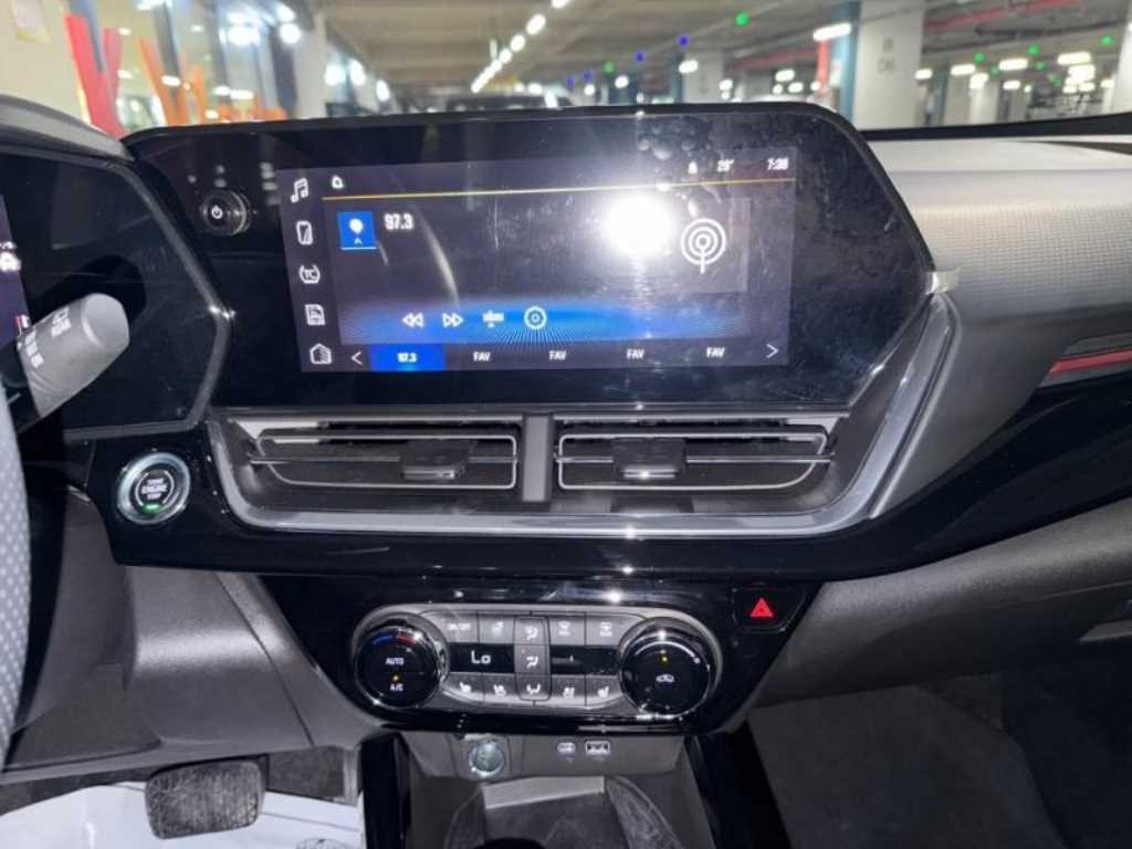 Chevrolet Trax - Vista 9