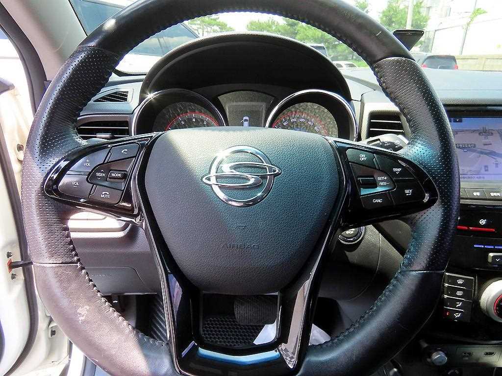 Ssangyong Tivoli - Vista 10