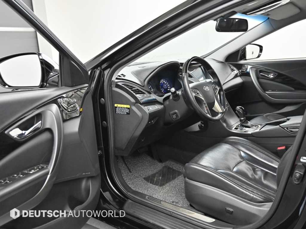 HYUNDAI Grandeur 2013 Negro - Importación desde Corea - HF Imports Iquique - Foto 13