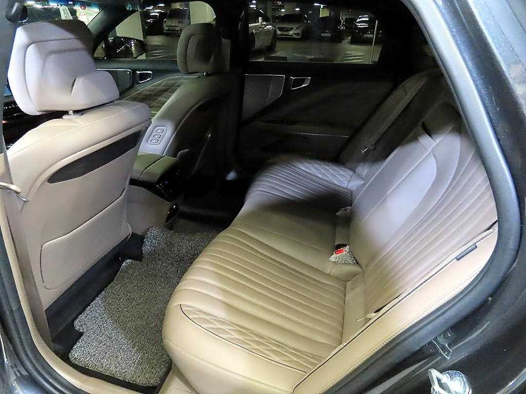 KIA K8 - Vista 9