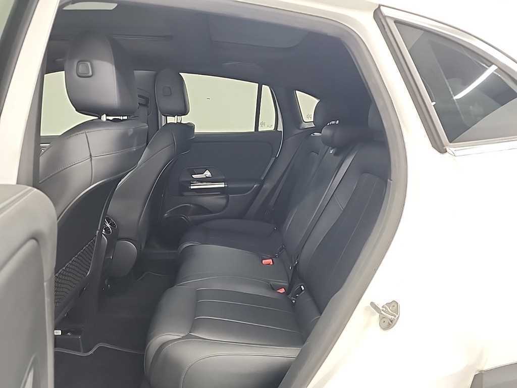 Mercedes Benz GLA Class 2021 Blanco - Importación desde Corea - HF Imports Iquique - Foto 14