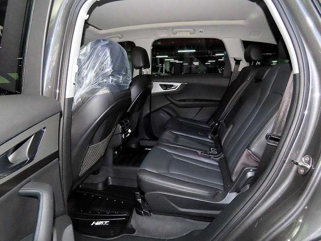 Audi Q7 - Vista 9