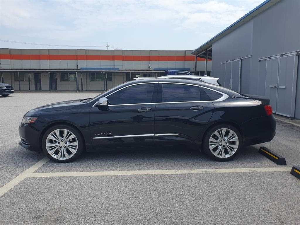 Chevrolet Impala - Vista 2