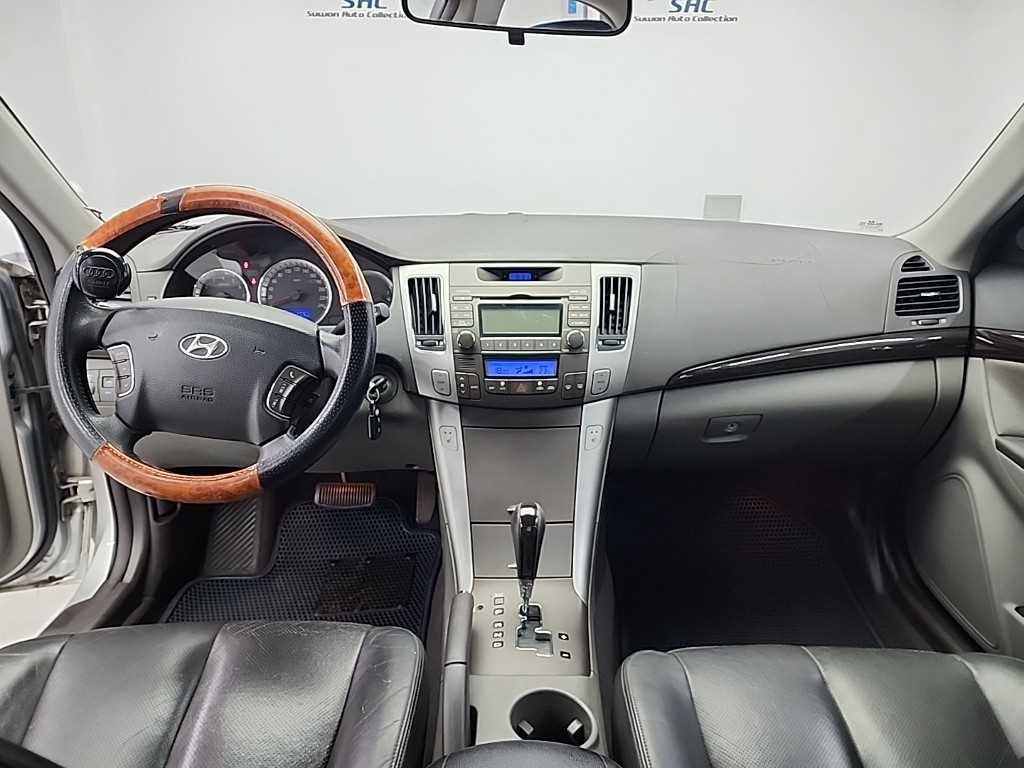 HYUNDAI Sonata - Vista 9