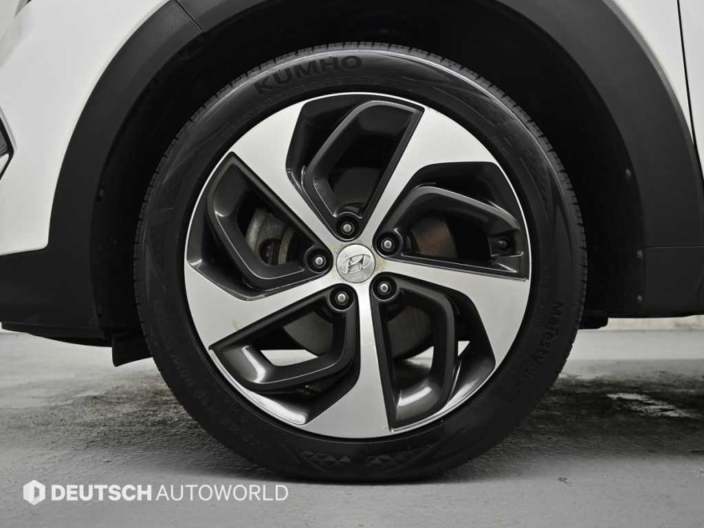 HYUNDAI Tucson - Vista 7