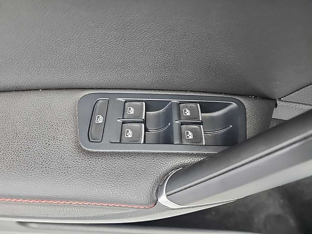 Volkswagen Golf 2015 Blanco - Importación desde Corea - HF Imports Iquique - Foto 19