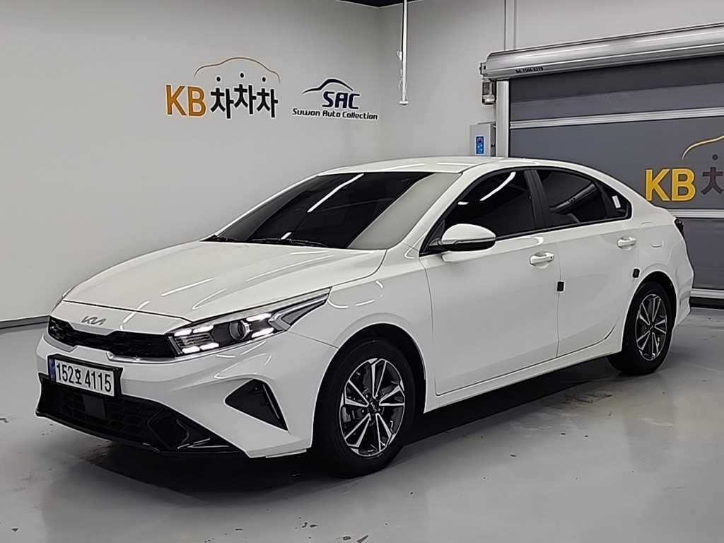 KIA K3 2022 Blanco - Importación desde Corea - HF Imports Iquique - Foto 1
