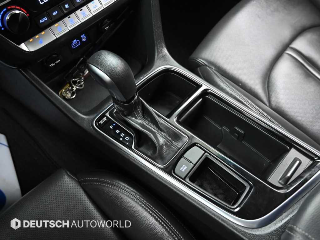 HYUNDAI Sonata - Vista 11