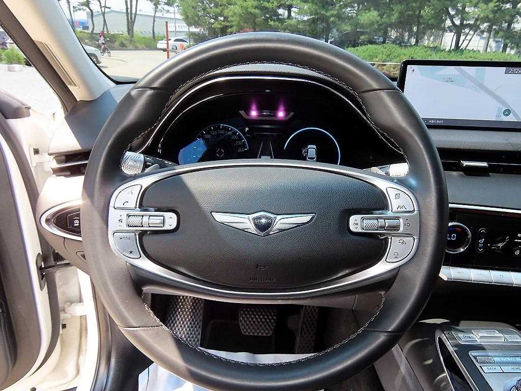 Genesis GV70 - Vista 10