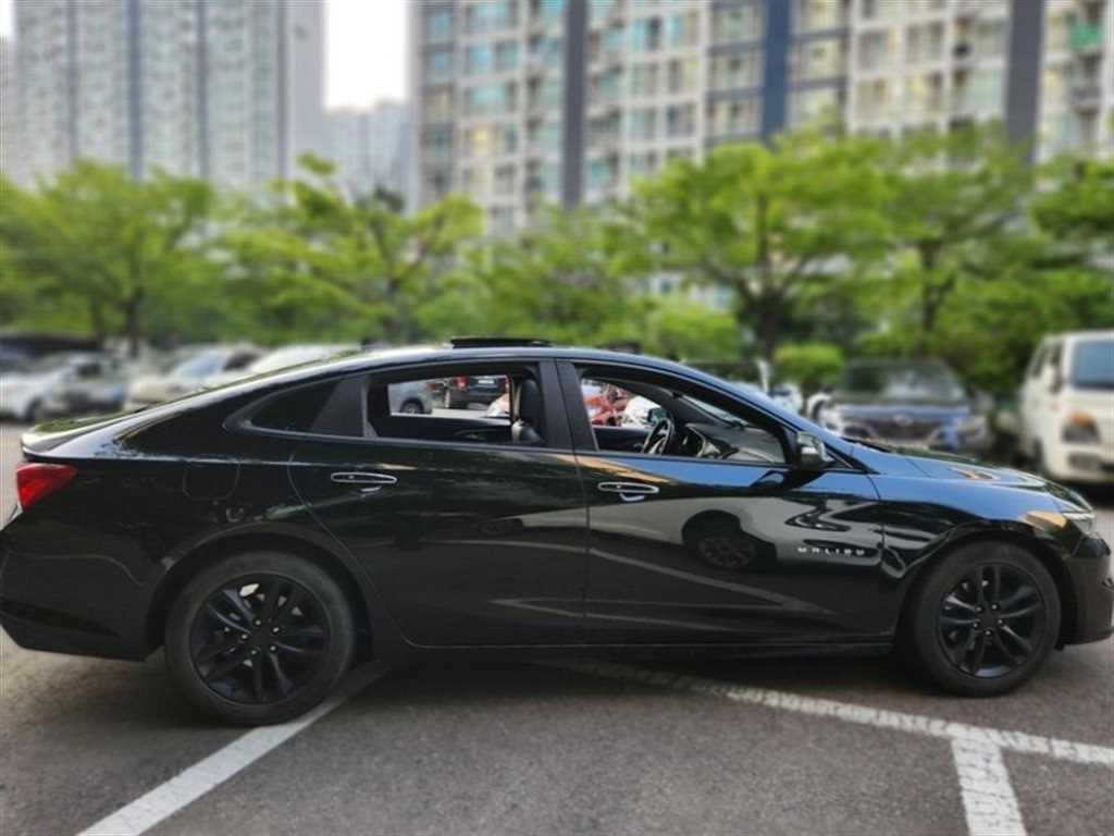 Chevrolet Malibu - Vista 6