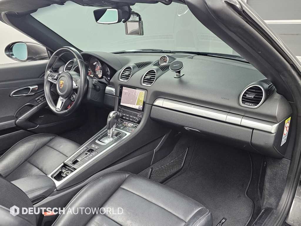 Porsche 718 - Vista 9