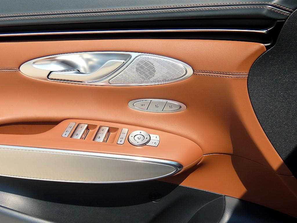 Genesis GV70 2023 Blanco - Importación desde Corea - HF Imports Iquique - Foto 13