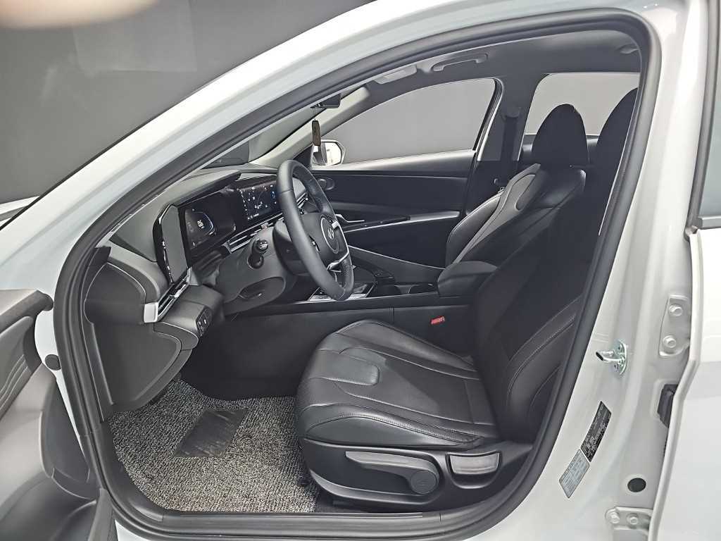 HYUNDAI Avante 2024 Blanco - Importación desde Corea - HF Imports Iquique - Foto 13