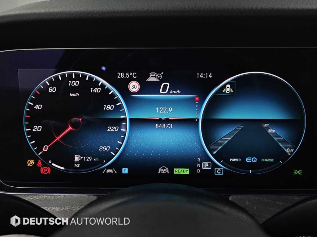 Mercedes Benz E class - Vista 10