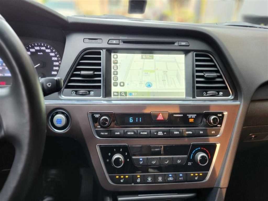 HYUNDAI Sonata - Vista 8