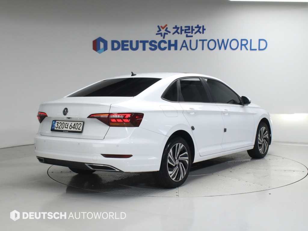 Volkswagen Jetta - Vista 2