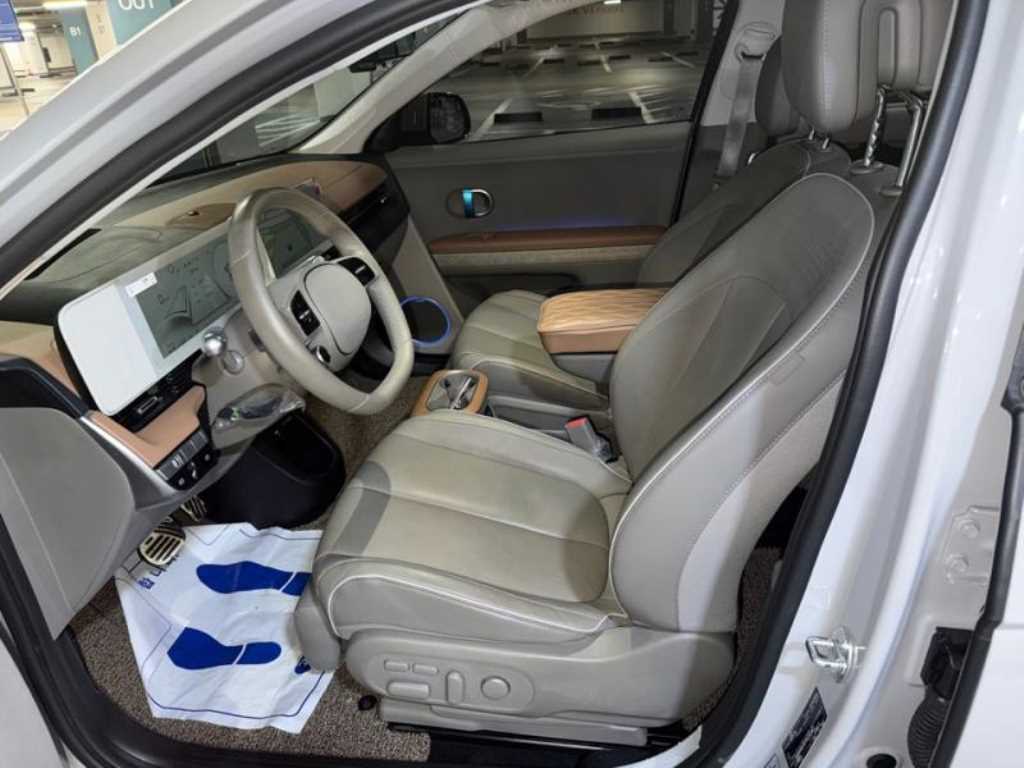 HYUNDAI Ioniq 5 - Vista 8