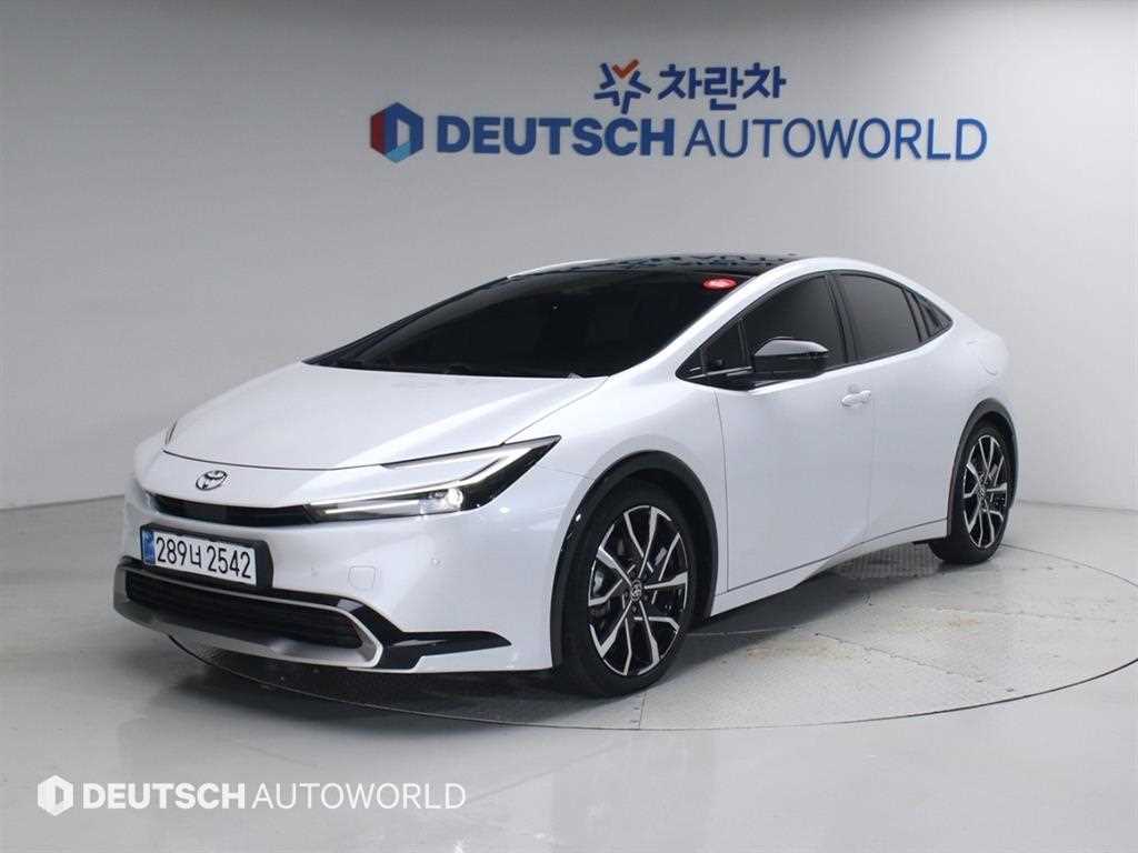 Toyota Prius 2026 Blanco - Importación desde Corea - HF Imports Iquique - Foto 1